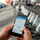 Smartphone avec solution de gestion des voyages d'affaires